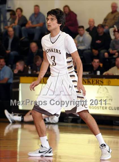 Thumbnail 3 in West Campus vs. Yuba City (Mel Good Holiday Classic) photogallery.