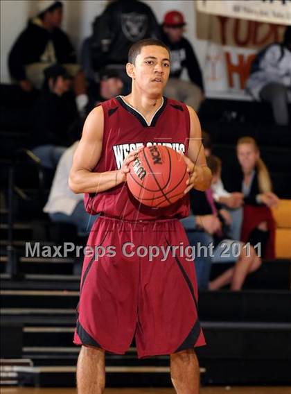 Thumbnail 3 in West Campus vs. Yuba City (Mel Good Holiday Classic) photogallery.