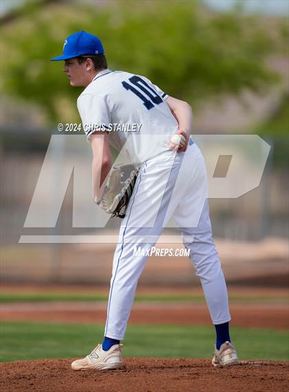 Thumbnail 3 in Denver Christian vs. McMinnville (Coach Bob Invitational) photogallery.