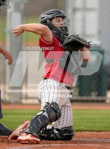 Thumbnail 2 in Denver Christian vs. McMinnville (Coach Bob Invitational) photogallery.
