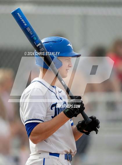 Thumbnail 1 in Denver Christian vs. McMinnville (Coach Bob Invitational) photogallery.