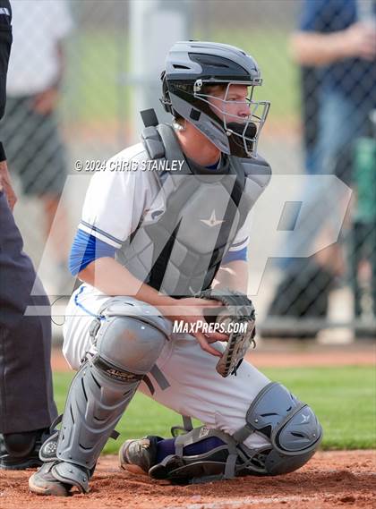Thumbnail 2 in Denver Christian vs. McMinnville (Coach Bob Invitational) photogallery.