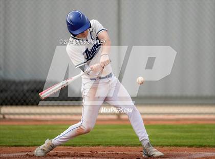 Thumbnail 2 in Denver Christian vs. McMinnville (Coach Bob Invitational) photogallery.