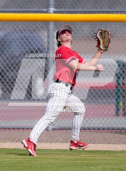 Thumbnail 2 in Denver Christian vs. McMinnville (Coach Bob Invitational) photogallery.