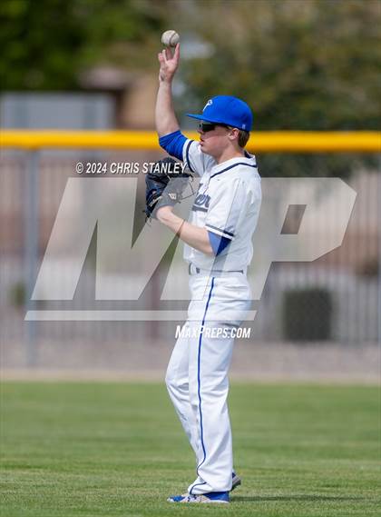 Thumbnail 2 in Denver Christian vs. McMinnville (Coach Bob Invitational) photogallery.