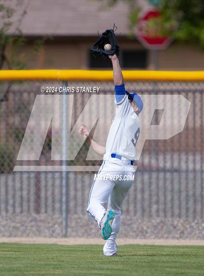 Thumbnail 3 in Denver Christian vs. McMinnville (Coach Bob Invitational) photogallery.