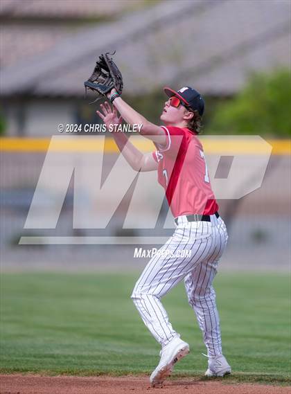 Thumbnail 1 in Denver Christian vs. McMinnville (Coach Bob Invitational) photogallery.