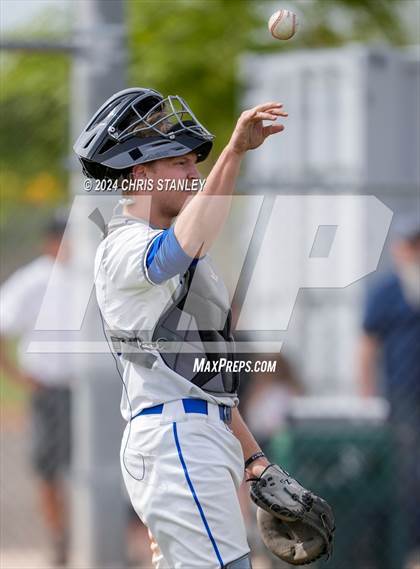 Thumbnail 2 in Denver Christian vs. McMinnville (Coach Bob Invitational) photogallery.