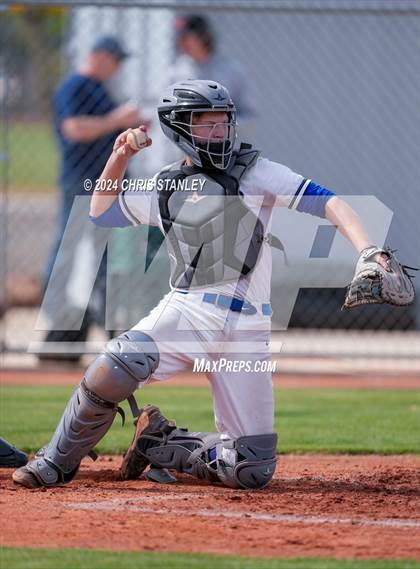 Thumbnail 2 in Denver Christian vs. McMinnville (Coach Bob Invitational) photogallery.