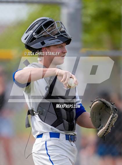 Thumbnail 1 in Denver Christian vs. McMinnville (Coach Bob Invitational) photogallery.