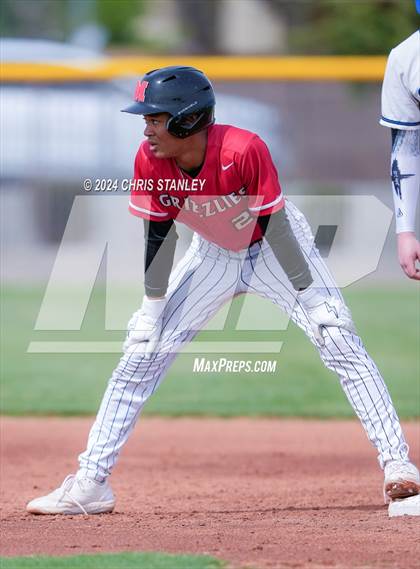Thumbnail 2 in Denver Christian vs. McMinnville (Coach Bob Invitational) photogallery.