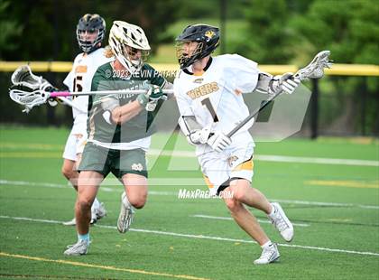 Thumbnail 3 in Notre Dame, WH @ Daniel Hand (CIAC Class M Semifinal) photogallery.