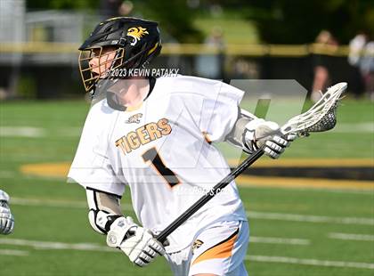 Thumbnail 3 in Notre Dame, WH @ Daniel Hand (CIAC Class M Semifinal) photogallery.