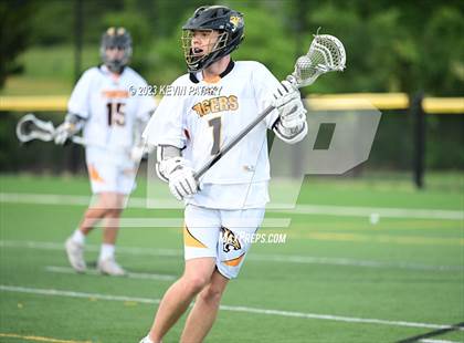 Thumbnail 2 in Notre Dame, WH @ Daniel Hand (CIAC Class M Semifinal) photogallery.