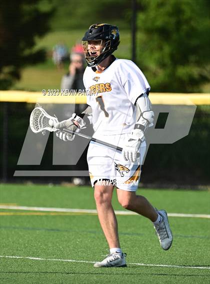 Thumbnail 1 in Notre Dame, WH @ Daniel Hand (CIAC Class M Semifinal) photogallery.