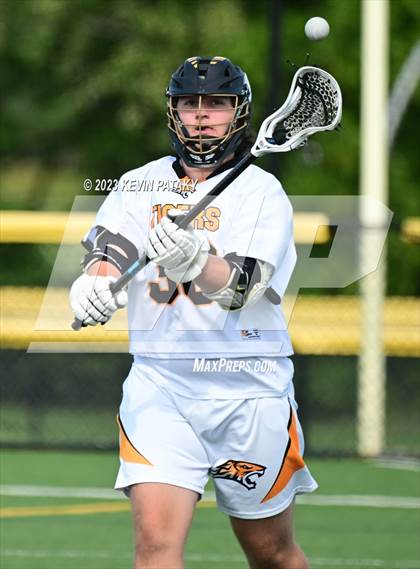 Thumbnail 2 in Notre Dame, WH @ Daniel Hand (CIAC Class M Semifinal) photogallery.