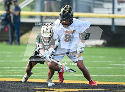 Thumbnail 3 in Notre Dame, WH @ Daniel Hand (CIAC Class M Semifinal) photogallery.