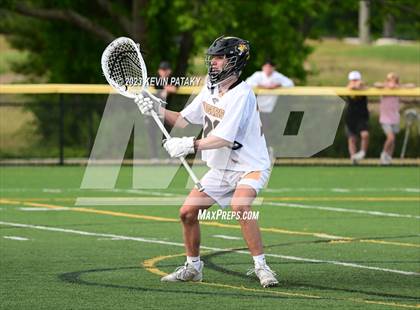 Thumbnail 3 in Notre Dame, WH @ Daniel Hand (CIAC Class M Semifinal) photogallery.