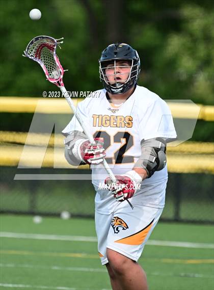 Thumbnail 3 in Notre Dame, WH @ Daniel Hand (CIAC Class M Semifinal) photogallery.