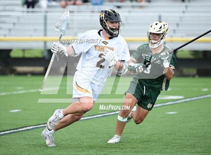 Thumbnail 3 in Notre Dame, WH @ Daniel Hand (CIAC Class M Semifinal) photogallery.