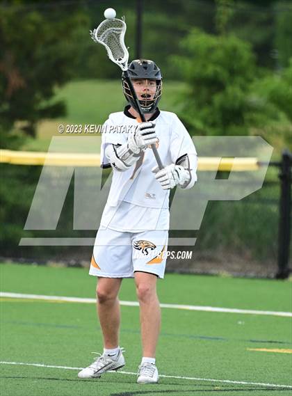 Thumbnail 2 in Notre Dame, WH @ Daniel Hand (CIAC Class M Semifinal) photogallery.