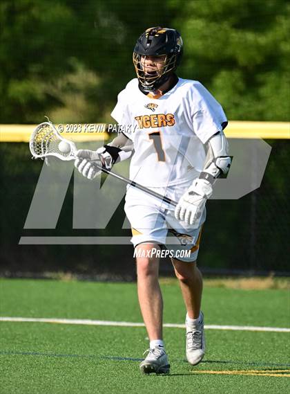 Thumbnail 2 in Notre Dame, WH @ Daniel Hand (CIAC Class M Semifinal) photogallery.