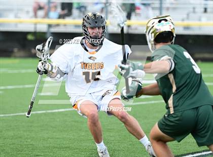 Thumbnail 3 in Notre Dame, WH @ Daniel Hand (CIAC Class M Semifinal) photogallery.