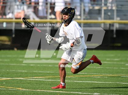 Thumbnail 3 in Notre Dame, WH @ Daniel Hand (CIAC Class M Semifinal) photogallery.