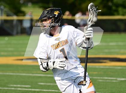 Thumbnail 2 in Notre Dame, WH @ Daniel Hand (CIAC Class M Semifinal) photogallery.