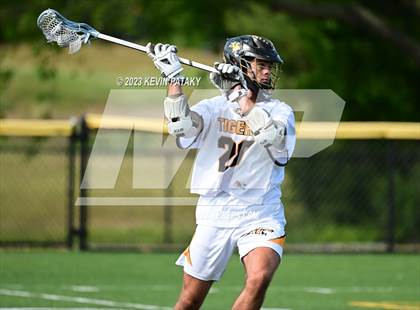 Thumbnail 2 in Notre Dame, WH @ Daniel Hand (CIAC Class M Semifinal) photogallery.