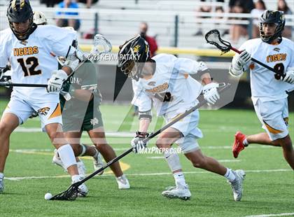 Thumbnail 3 in Notre Dame, WH @ Daniel Hand (CIAC Class M Semifinal) photogallery.