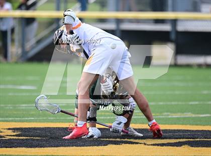 Thumbnail 3 in Notre Dame, WH @ Daniel Hand (CIAC Class M Semifinal) photogallery.