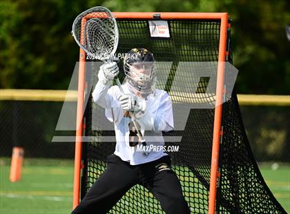 Thumbnail 2 in Notre Dame, WH @ Daniel Hand (CIAC Class M Semifinal) photogallery.
