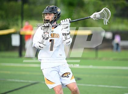 Thumbnail 2 in Notre Dame, WH @ Daniel Hand (CIAC Class M Semifinal) photogallery.