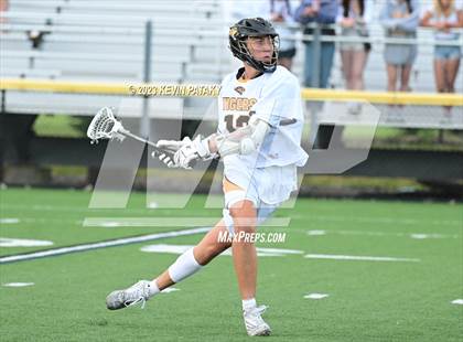 Thumbnail 1 in Notre Dame, WH @ Daniel Hand (CIAC Class M Semifinal) photogallery.