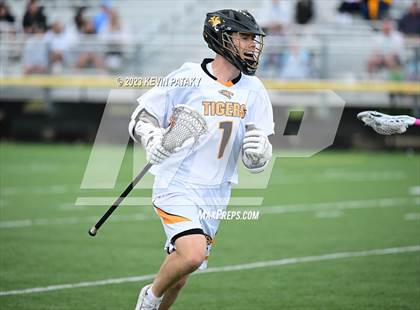 Thumbnail 2 in Notre Dame, WH @ Daniel Hand (CIAC Class M Semifinal) photogallery.