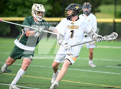 Thumbnail 3 in Notre Dame, WH @ Daniel Hand (CIAC Class M Semifinal) photogallery.