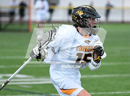 Thumbnail 3 in Notre Dame, WH @ Daniel Hand (CIAC Class M Semifinal) photogallery.