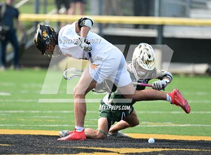 Thumbnail 3 in Notre Dame, WH @ Daniel Hand (CIAC Class M Semifinal) photogallery.