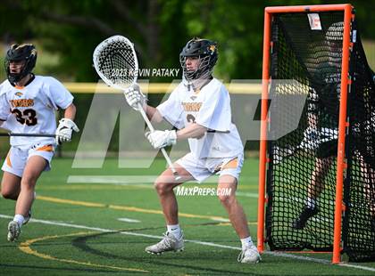 Thumbnail 3 in Notre Dame, WH @ Daniel Hand (CIAC Class M Semifinal) photogallery.