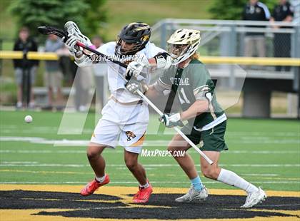 Thumbnail 2 in Notre Dame, WH @ Daniel Hand (CIAC Class M Semifinal) photogallery.