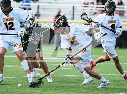 Thumbnail 2 in Notre Dame, WH @ Daniel Hand (CIAC Class M Semifinal) photogallery.