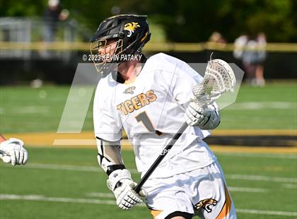 Thumbnail 3 in Notre Dame, WH @ Daniel Hand (CIAC Class M Semifinal) photogallery.