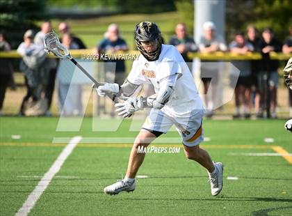 Thumbnail 2 in Notre Dame, WH @ Daniel Hand (CIAC Class M Semifinal) photogallery.