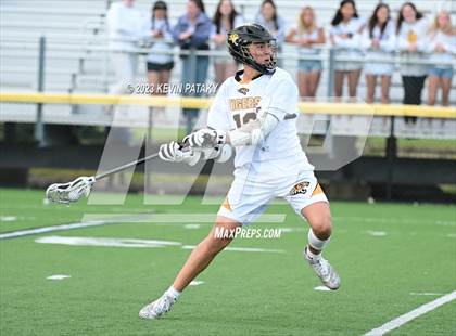 Thumbnail 3 in Notre Dame, WH @ Daniel Hand (CIAC Class M Semifinal) photogallery.