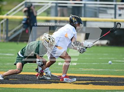 Thumbnail 3 in Notre Dame, WH @ Daniel Hand (CIAC Class M Semifinal) photogallery.