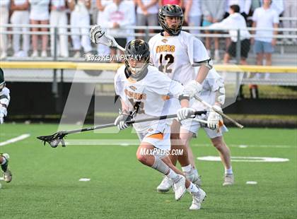 Thumbnail 3 in Notre Dame, WH @ Daniel Hand (CIAC Class M Semifinal) photogallery.