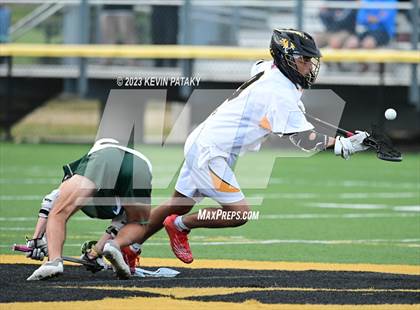 Thumbnail 2 in Notre Dame, WH @ Daniel Hand (CIAC Class M Semifinal) photogallery.