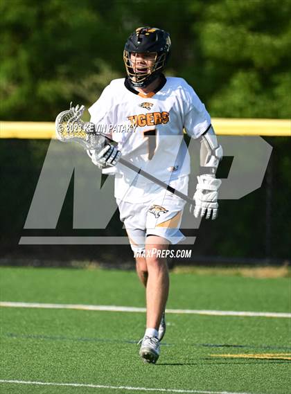 Thumbnail 2 in Notre Dame, WH @ Daniel Hand (CIAC Class M Semifinal) photogallery.