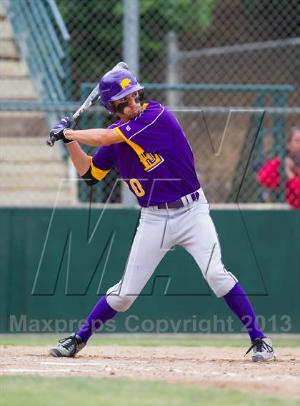 Thumbnail 1 in Capital Christian vs. Escalon (CIF SJS D5 Final) photogallery.